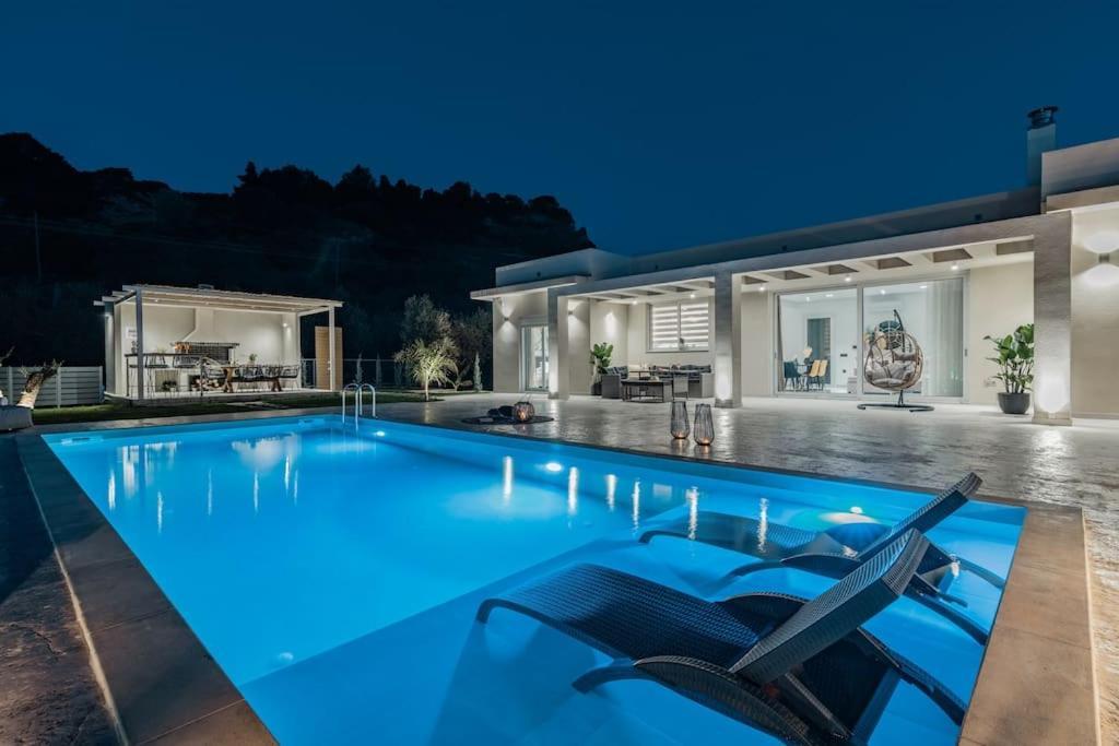 Melissia Luxury Villa Kalamákion Exterior foto