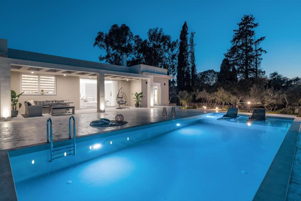 Melissia Luxury Villa Kalamákion Exterior foto
